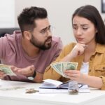 Errores comunes al invertir y cómo evitarlos para ganar más dinero